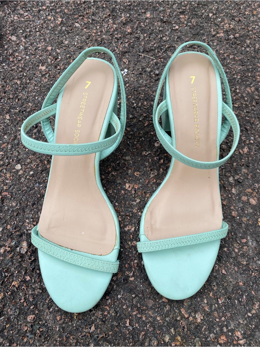 Streetwear Society Mint Green Strappy Block Heel Sandals Size 7